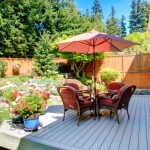 Nettoyer sa terrasse : le guide complet pour un parfait espace extérieur